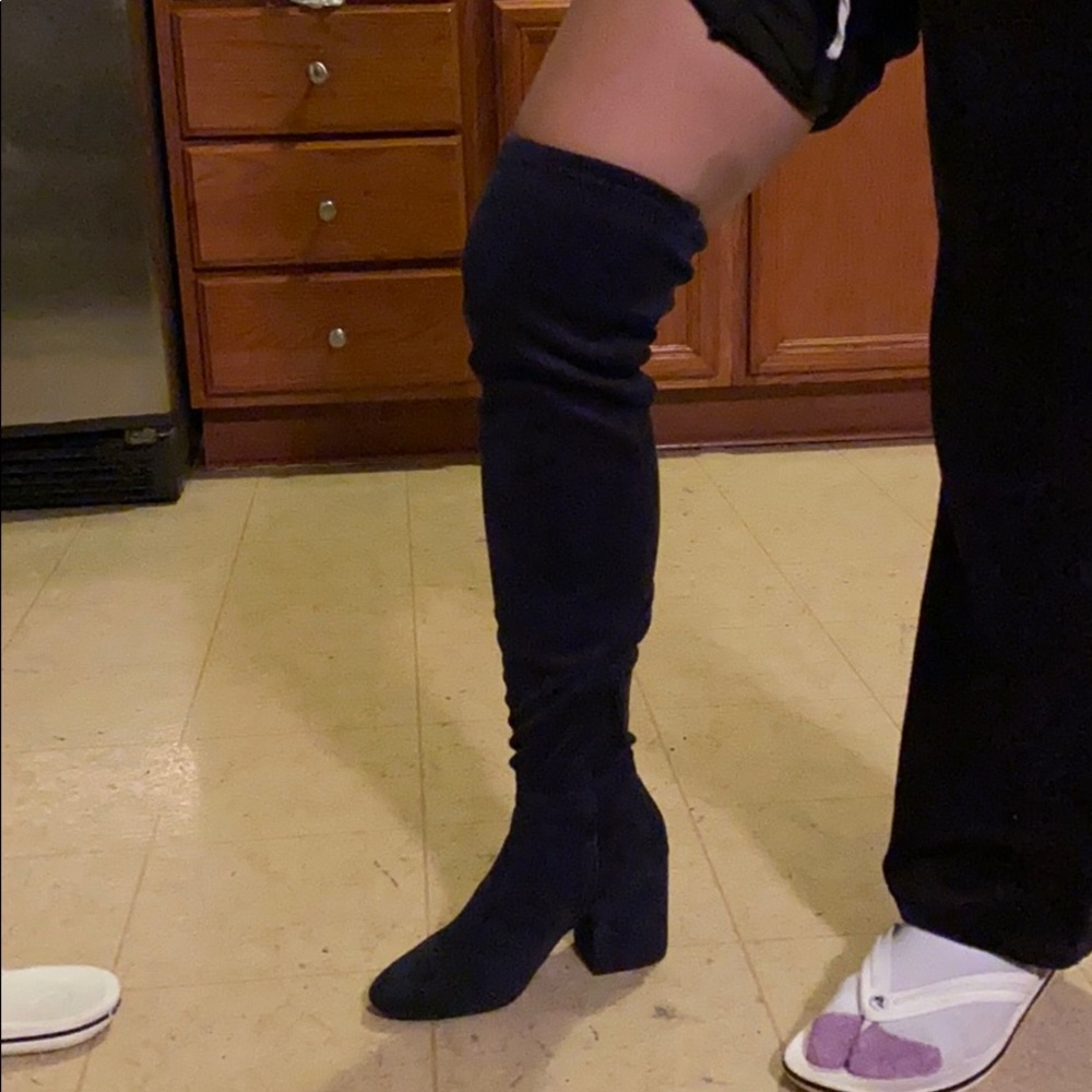 boots - Picture 3 of 3